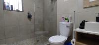 Bathroom 1 - 6 square meters of property in Montana