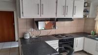 Kitchen of property in Bendor