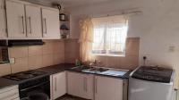 Kitchen of property in Bendor