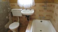 Bathroom 1 - 8 square meters of property in Glen Ridge (Gauteng - West)