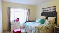 Main Bedroom - 19 square meters of property in St Micheals on Sea