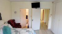 Main Bedroom - 19 square meters of property in St Micheals on Sea