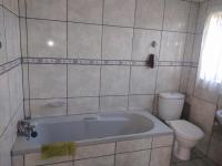 Bathroom 2 of property in Boksburg