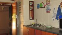 Kitchen - 16 square meters of property in Dalview