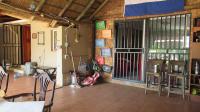 Patio - 60 square meters of property in Dalview