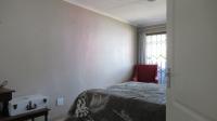 Bed Room 1 - 16 square meters of property in Dalview