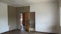 Lounges - 23 square meters of property in Turffontein