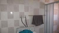 Bathroom 1 - 12 square meters of property in Bakerton