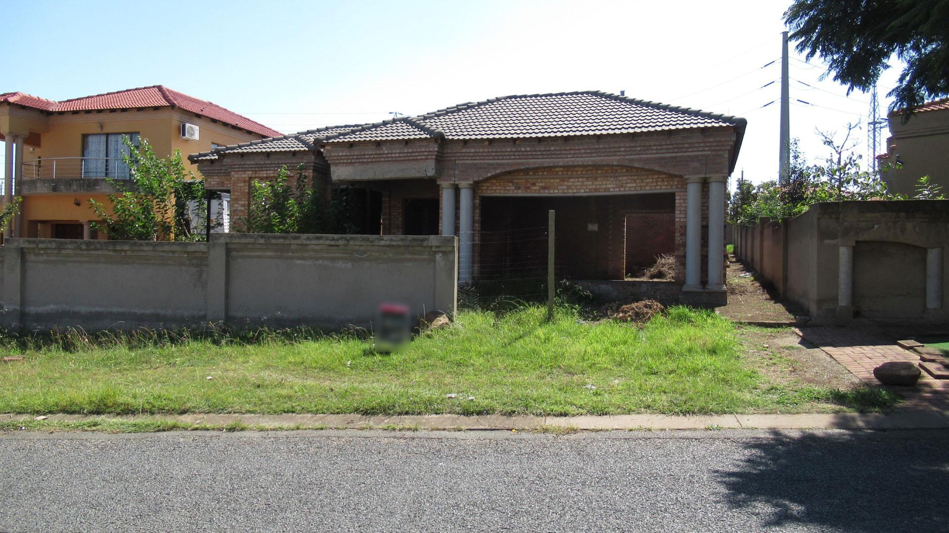 Front View of property in Liefde en Vrede