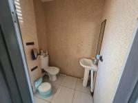 Bathroom 1 of property in Jabulani