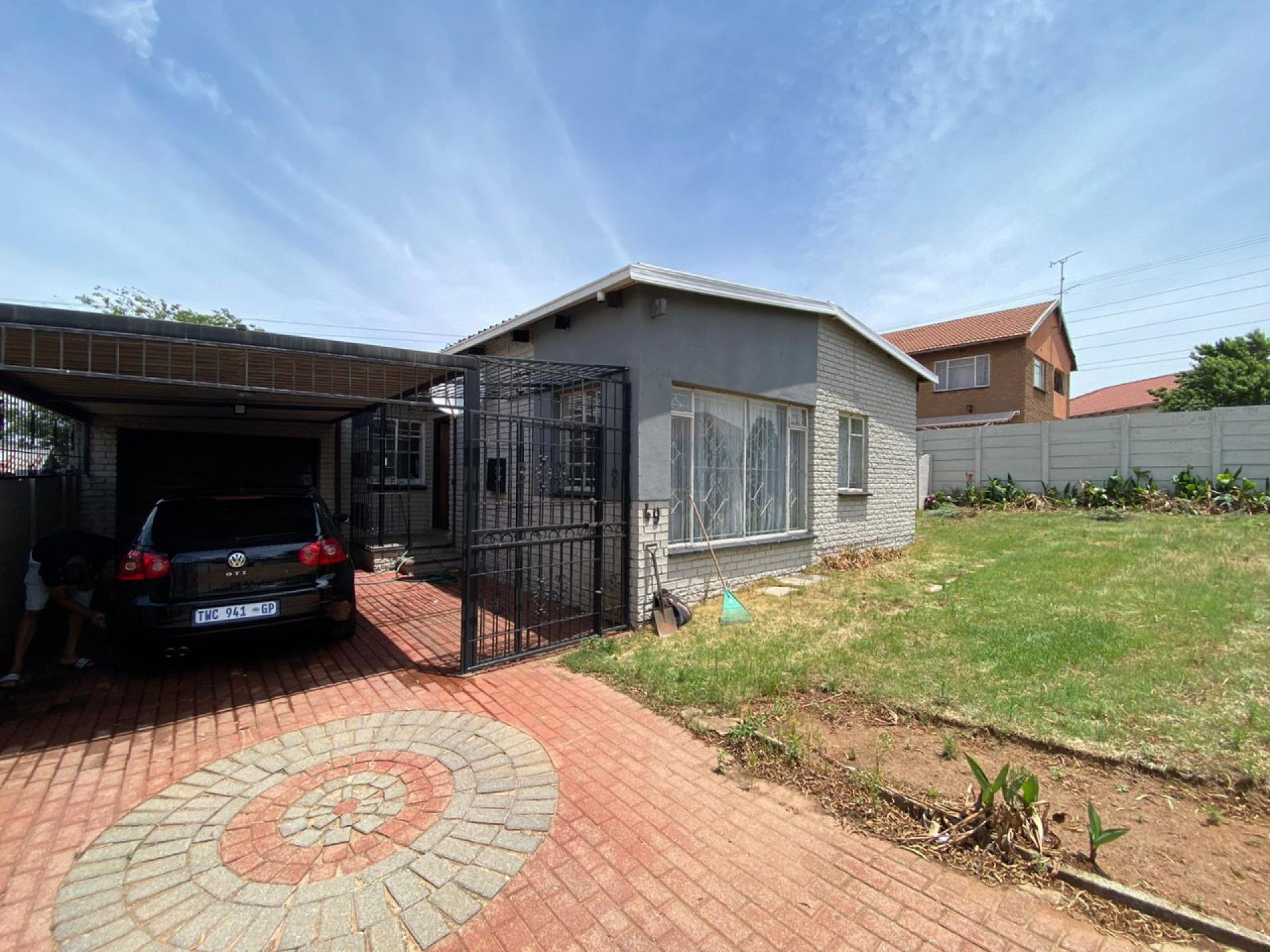 3 Bedroom House for Sale For Sale in Riverlea - JHB - MR5433