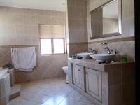 Main Bathroom of property in Homes Haven