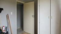 Bed Room 1 - 9 square meters of property in Strubensvallei