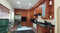 Kitchen - 15 square meters of property in Rooihuiskraal