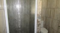 Bathroom 1 - 11 square meters of property in Isandovale