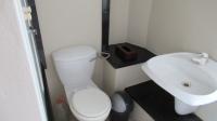 Guest Toilet - 4 square meters of property in Pumula