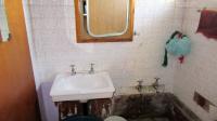 Bathroom 1 - 5 square meters of property in Benoni