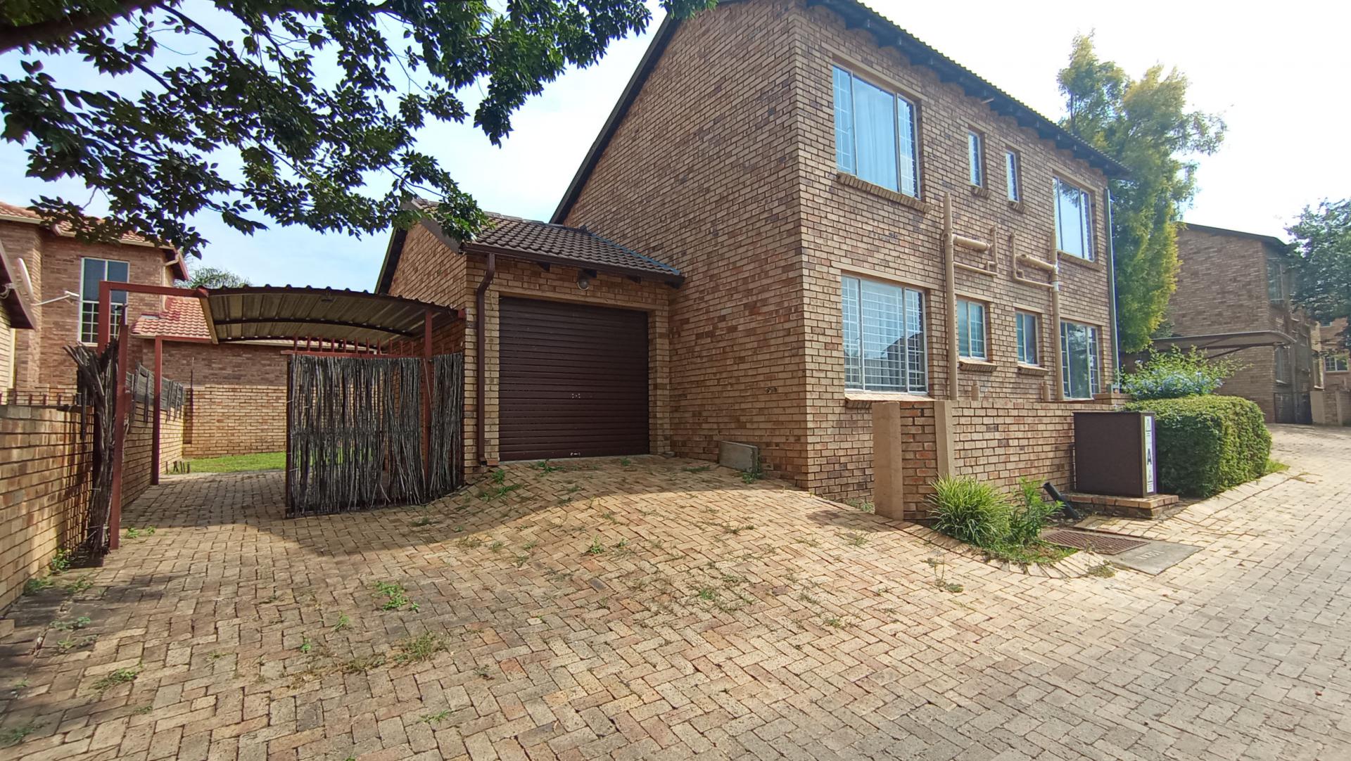 Front View of property in Amberfield