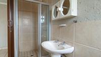 Bathroom 2 - 3 square meters of property in Amberfield