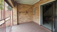 Patio - 12 square meters of property in Amberfield