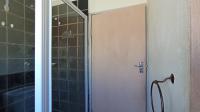 Bathroom 1 - 7 square meters of property in Montana