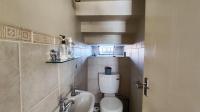 Guest Toilet - 3 square meters of property in Glenmarais (Glen Marais)