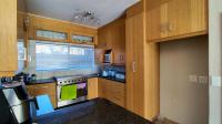 Kitchen - 11 square meters of property in Glenmarais (Glen Marais)