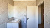 Bathroom 1 - 6 square meters of property in Glenmarais (Glen Marais)