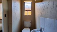 Staff Bathroom - 3 square meters of property in Glenmarais (Glen Marais)