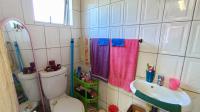 Bathroom 1 - 11 square meters of property in Ocean View - DBN