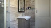 Main Bathroom - 6 square meters of property in Lyndhurst