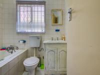 Bathroom 2 of property in Birch Acres