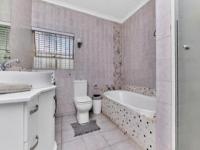 Bathroom 1 - 8 square meters of property in Randpark Ridge