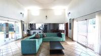 Lounges - 52 square meters of property in Gordons Bay