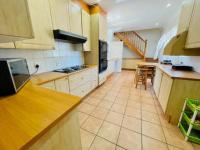 Kitchen - 29 square meters of property in Brackenhurst