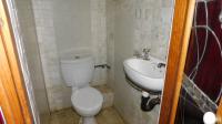 Guest Toilet - 2 square meters of property in Bothas Hill 