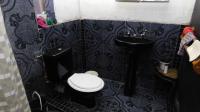 Bathroom 2 - 4 square meters of property in Bothas Hill 