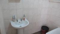 Bathroom 1 - 6 square meters of property in Rynfield