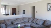 Lounges - 21 square meters of property in Prospecton