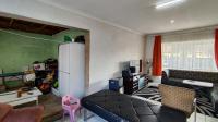 Dining Room - 13 square meters of property in Elsburg