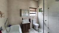 Bathroom 1 - 8 square meters of property in Beyers Park