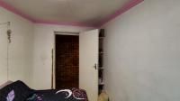 Bed Room 1 - 11 square meters of property in Pomona