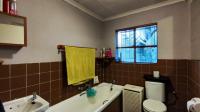 Bathroom 1 - 5 square meters of property in Pomona