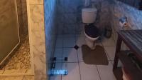 Bathroom 2 - 8 square meters of property in Ottery