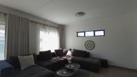 Lounges - 32 square meters of property in Rua Vista