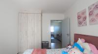 Bed Room 1 - 10 square meters of property in Rua Vista