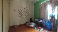 Bed Room 1 - 19 square meters of property in Kensington - JHB