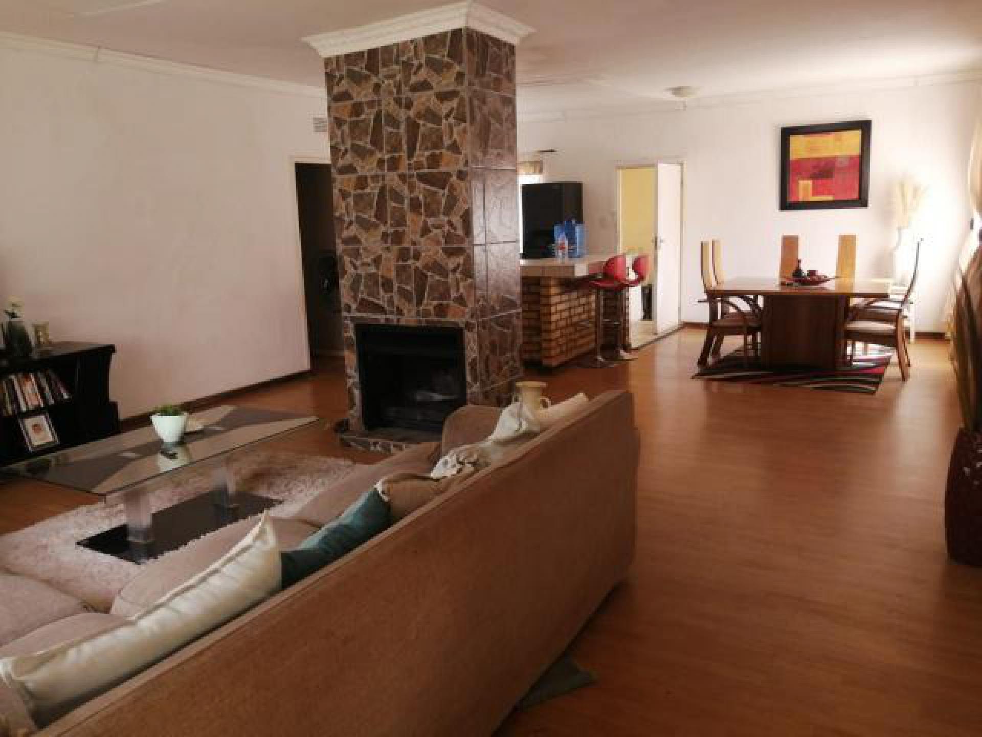 Lounges of property in Stilfontein