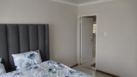 Main Bedroom - 18 square meters of property in Cosmo City