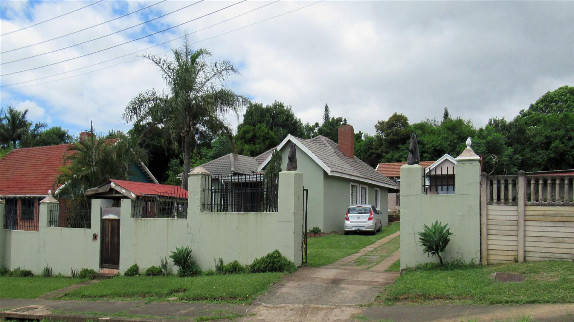 Front View of property in Napierville